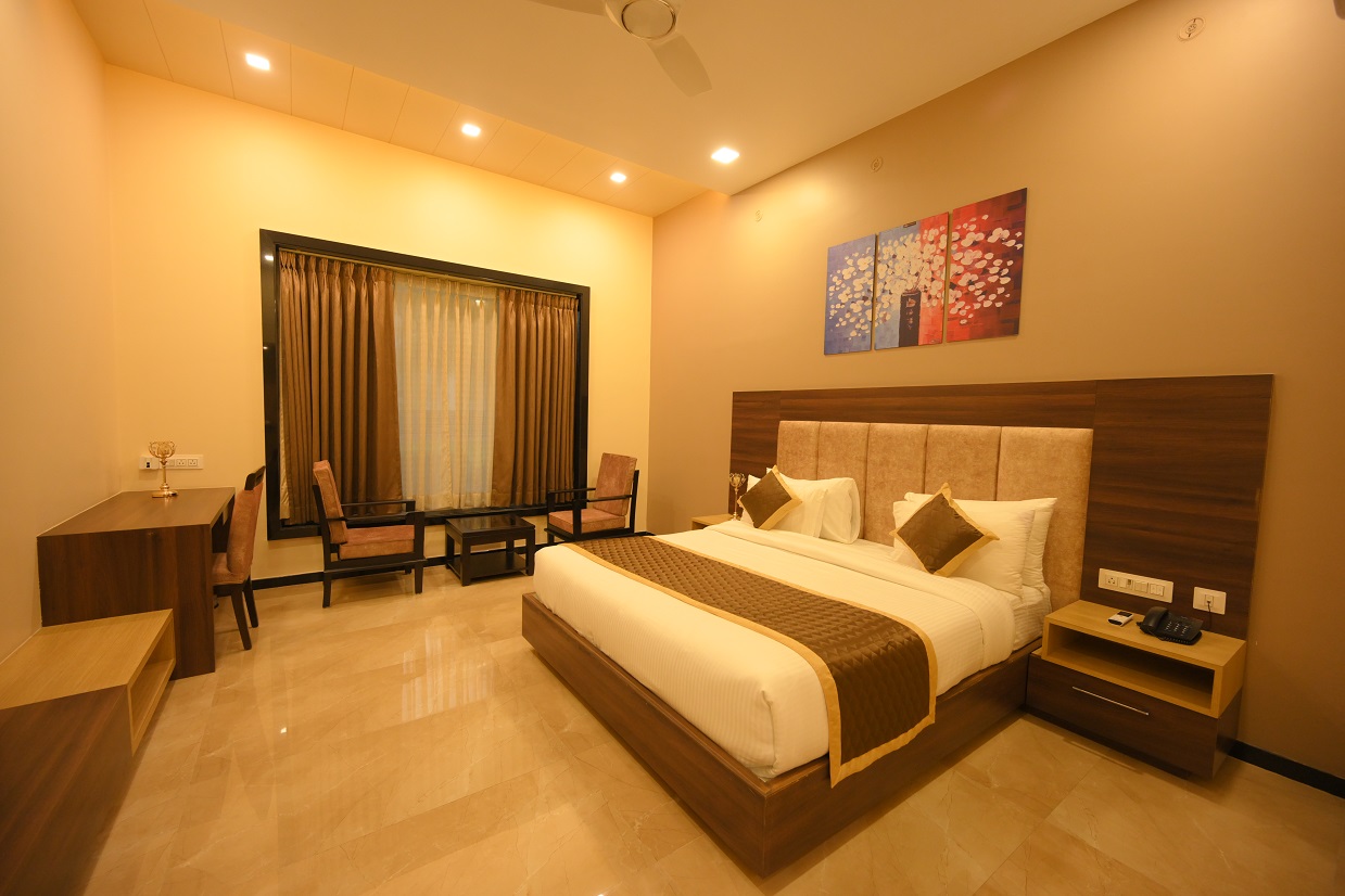 Skyworld - Luxury Hotel and Resort In Kuchaman City